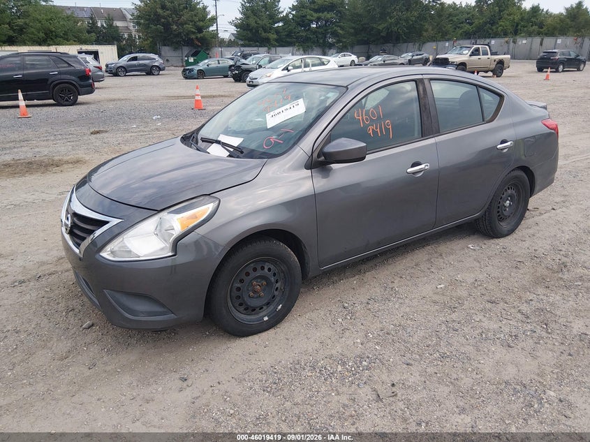 2017 NISSAN VERSA auction photo 2