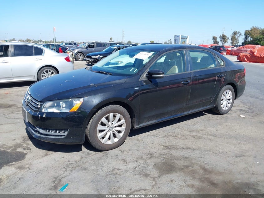 2014 VOLKSWAGEN PASSAT auction photo 2