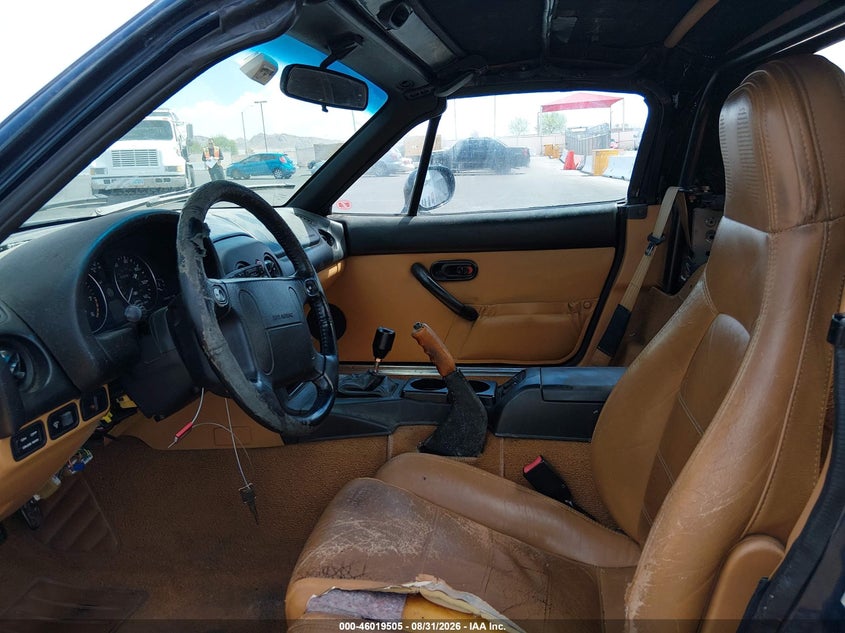 1994 MAZDA MX-5 MIATA auction photo 5
