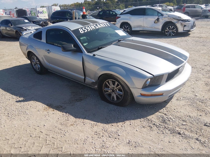 2007 Ford Mustang V6 Deluxe/V6 Premium