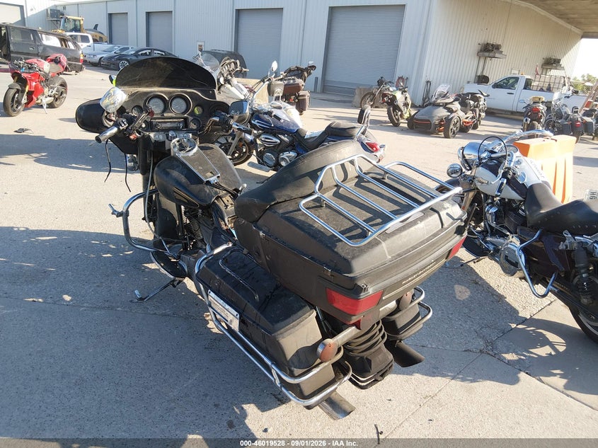 HARLEY-DAVIDSON FLHT 1996
