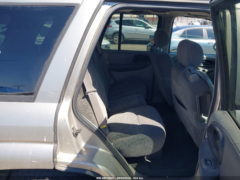 2003 CHEVROLET TRAILBLAZER auction photo 8