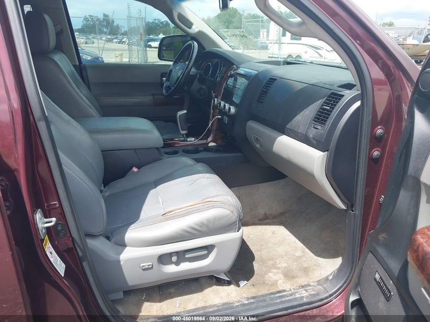 2008 TOYOTA SEQUOIA auction photo 5