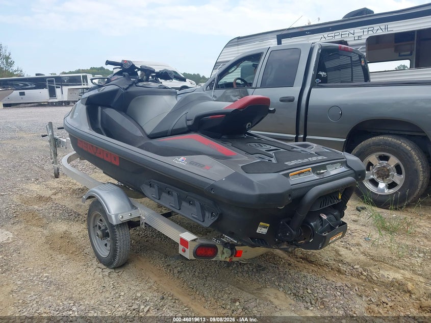 2024 SEA DOO BOMBARDIER CANA auction photo 3
