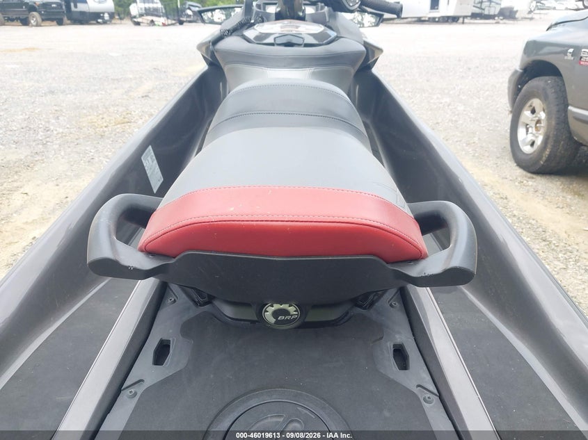 2024 SEA DOO BOMBARDIER CANA auction photo 8