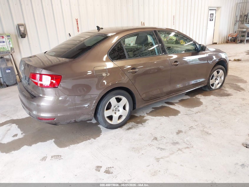 2015 VOLKSWAGEN JETTA auction photo 4