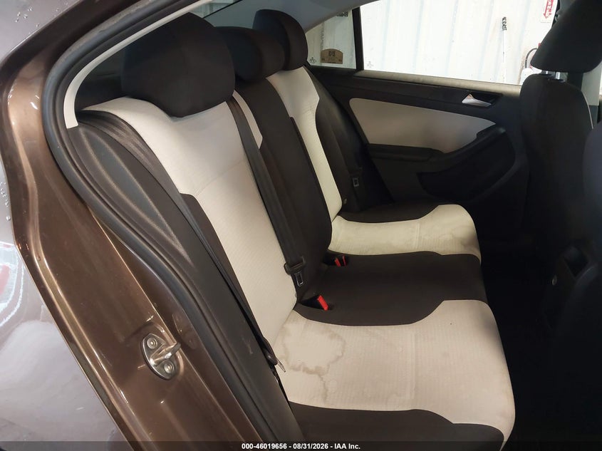 2015 VOLKSWAGEN JETTA auction photo 8