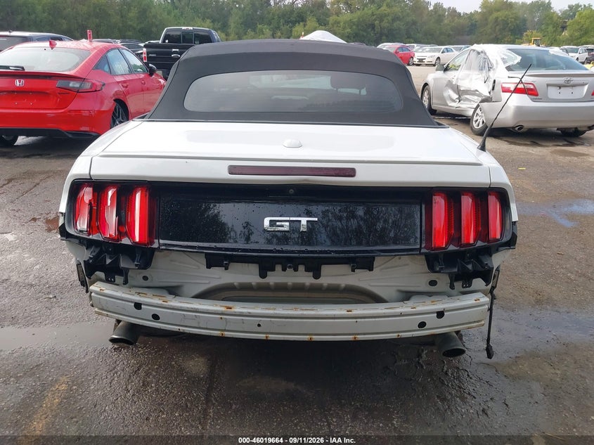 FORD MUSTANG - zdjęcie 18