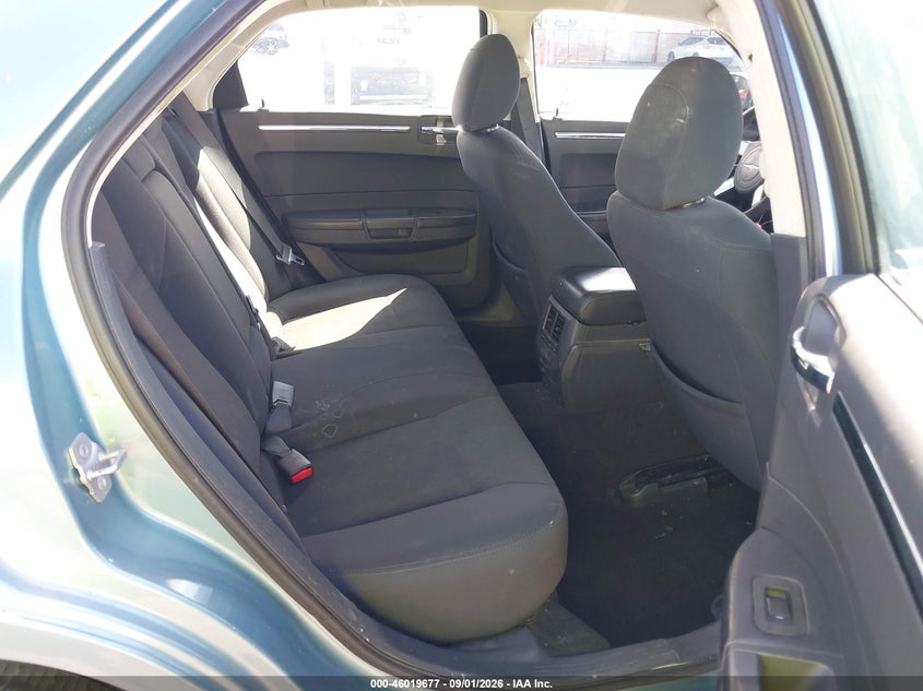 CHRYSLER 300 2009 VIN 2C3KA43D49H552142