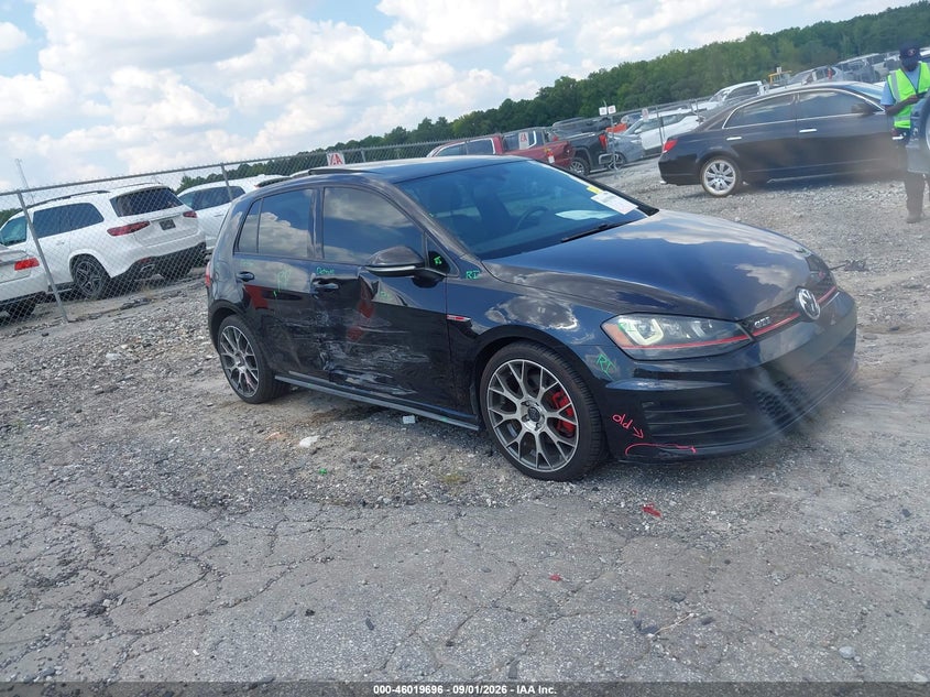 2015 VOLKSWAGEN GOLF GTI 2.0T SE 4-DOOR