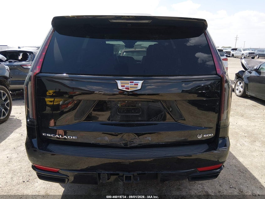 CADILLAC ESCALADE - zdjęcie 17