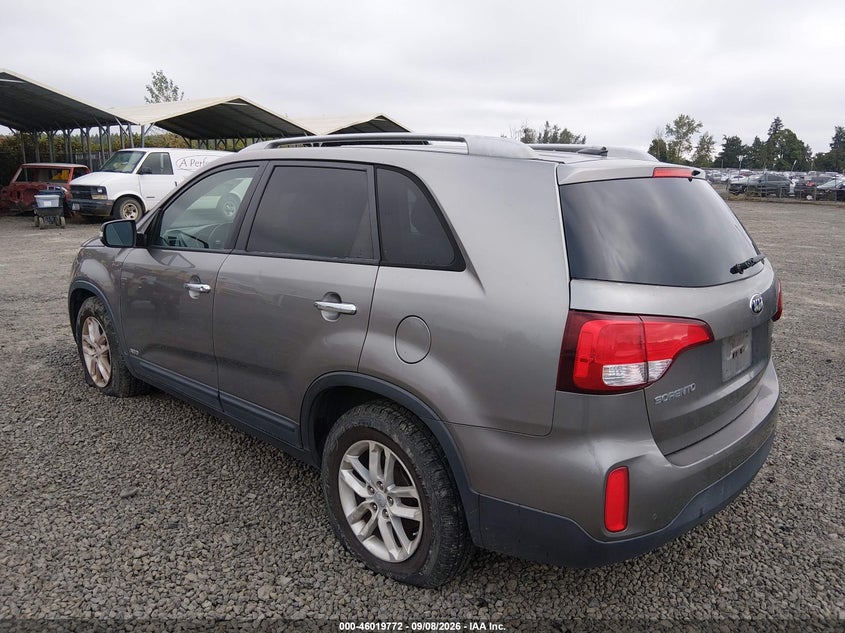 2015 KIA SORENTO auction photo 3