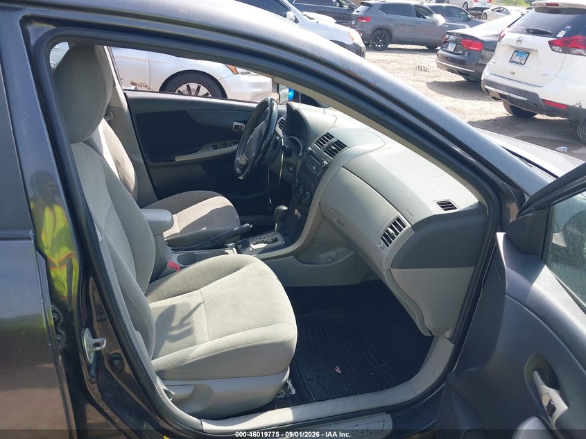 2010 TOYOTA COROLLA auction photo 5