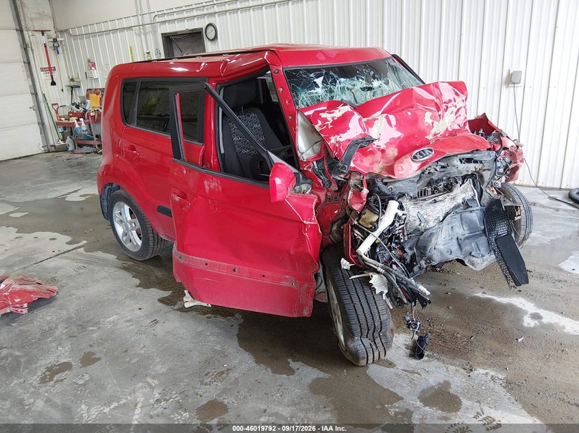 Vin: kndjt2a21b7330957, lot: 46519183, kia soul + 2011 img_1