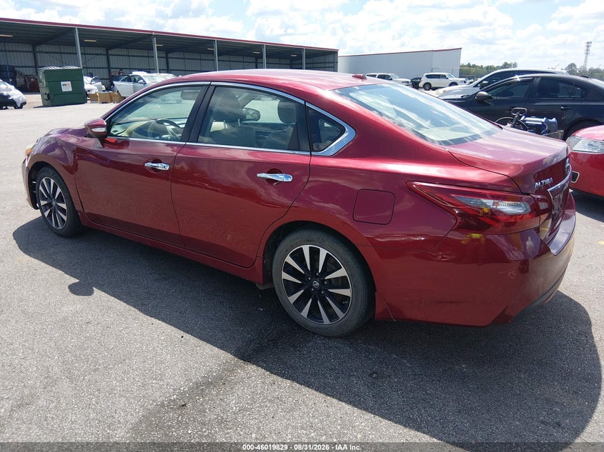 2018 NISSAN ALTIMA auction photo 3