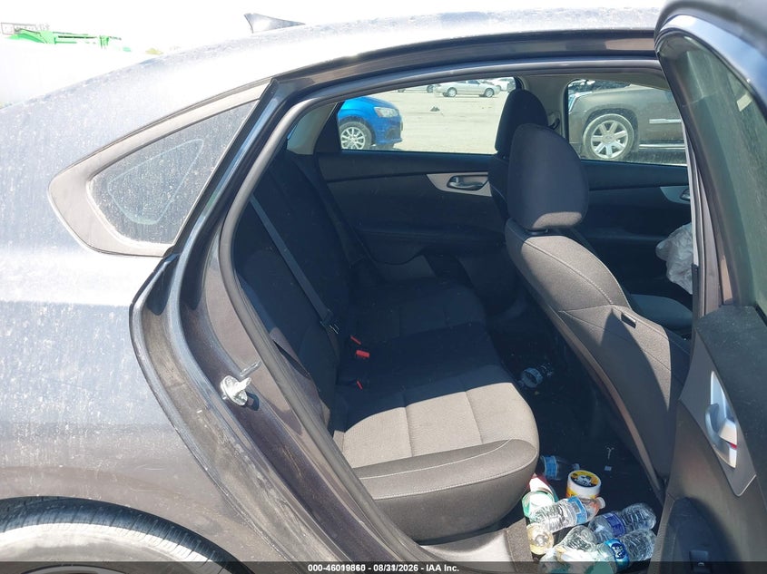 2023 KIA FORTE auction photo 8