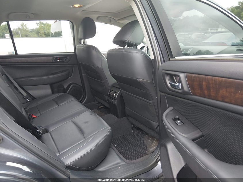 2015 SUBARU OUTBACK auction photo 8