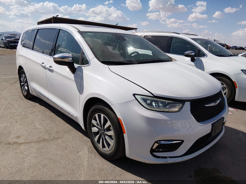 2023 CHRYSLER PACIFICA HYBRID auction photo 1