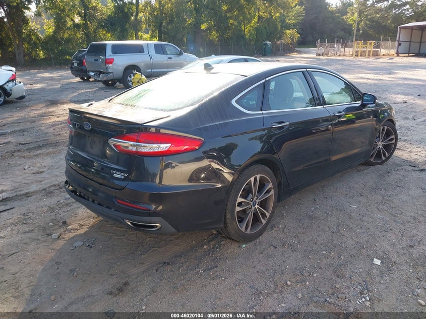 2019 FORD FUSION auction photo 4