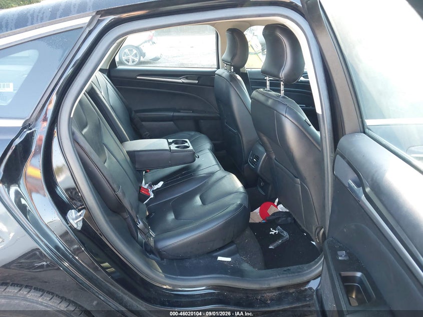 2019 FORD FUSION auction photo 8