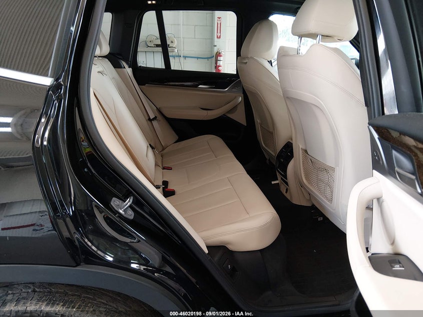 BMW X3 - zdjęcie 8