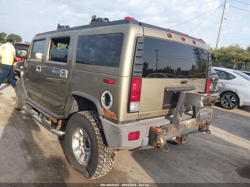 HUMMER H2 SUV 2005 VIN 5GRGN23U05H121225
