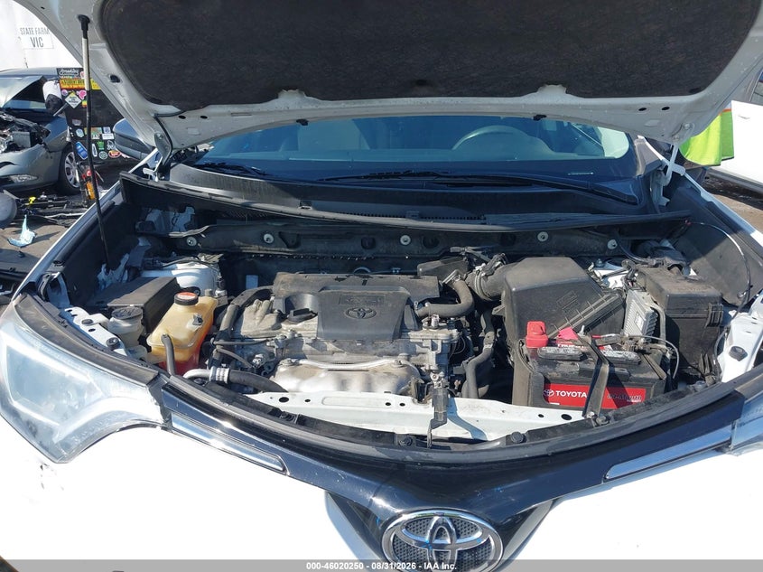 TOYOTA RAV4 - zdjęcie 10