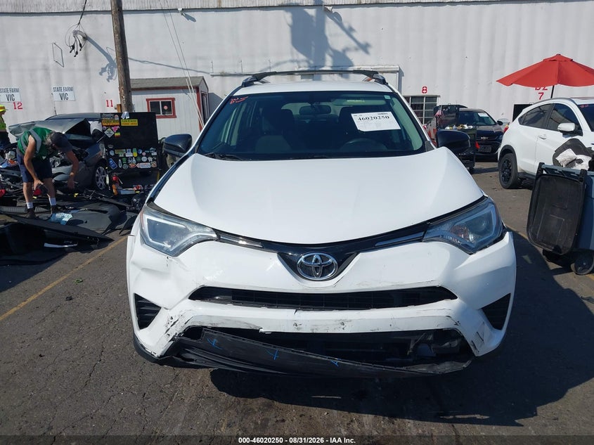 TOYOTA RAV4 - zdjęcie 12