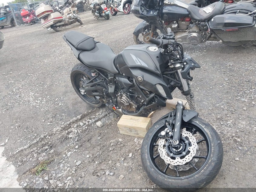 YAMAHA MT07 2019