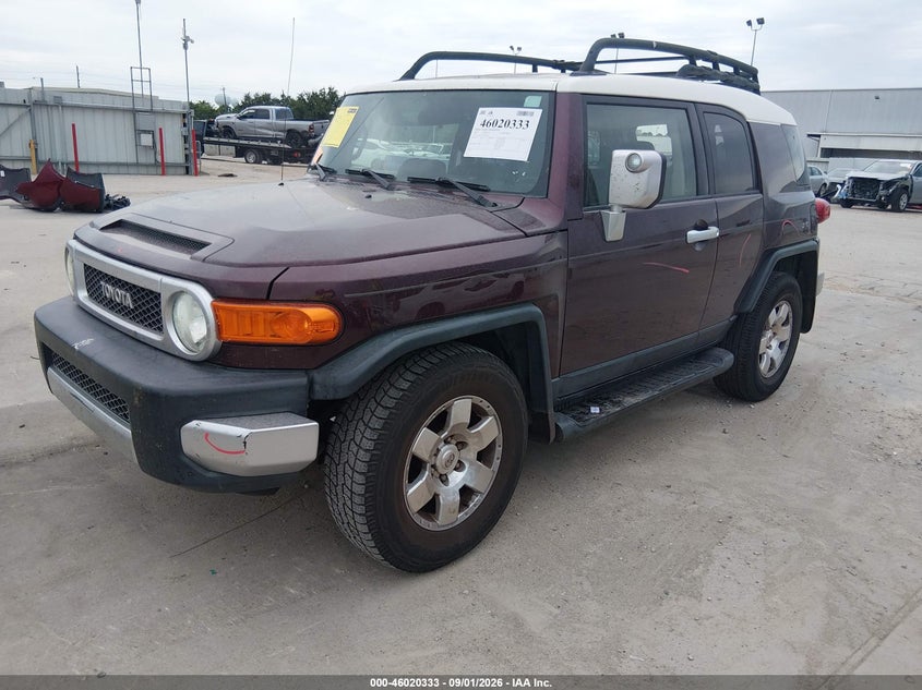 2007 TOYOTA FJ CRUISER auction photo 2