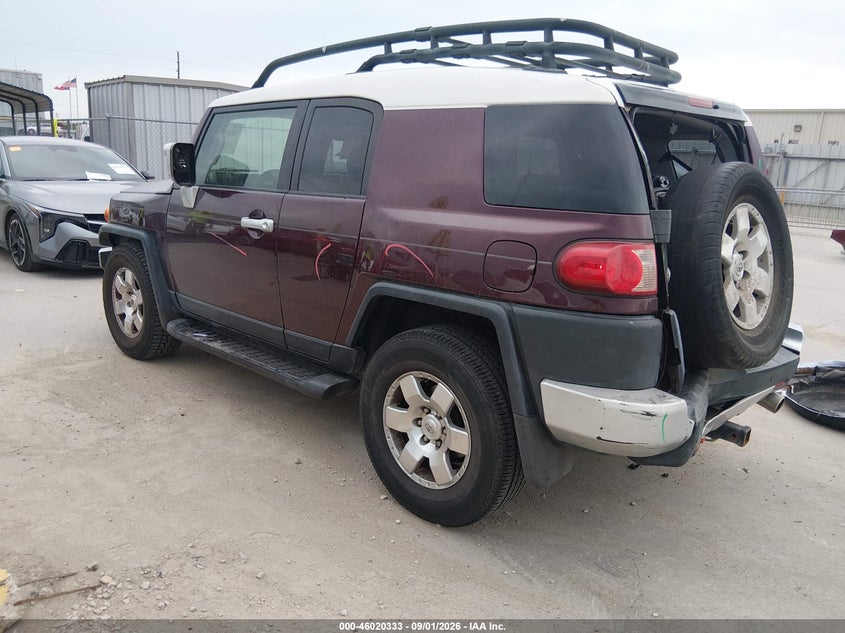 2007 TOYOTA FJ CRUISER auction photo 3
