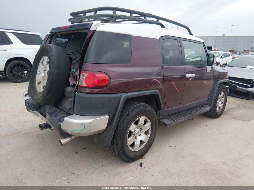 2007 TOYOTA FJ CRUISER auction photo 4