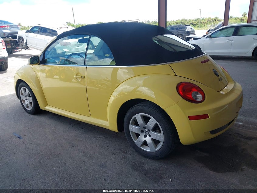 2007 VOLKSWAGEN NEW BEETLE auction photo 3