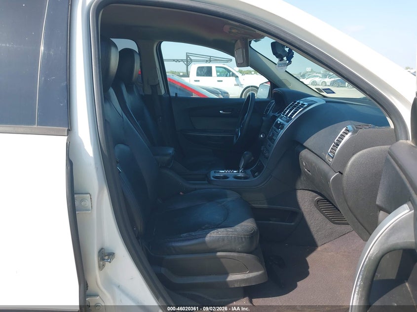 2010 GMC ACADIA auction photo 5