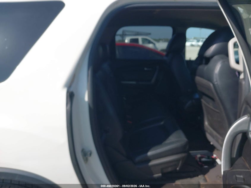 2010 GMC ACADIA auction photo 8