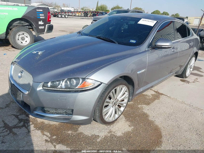 2012 JAGUAR XF auction photo 2