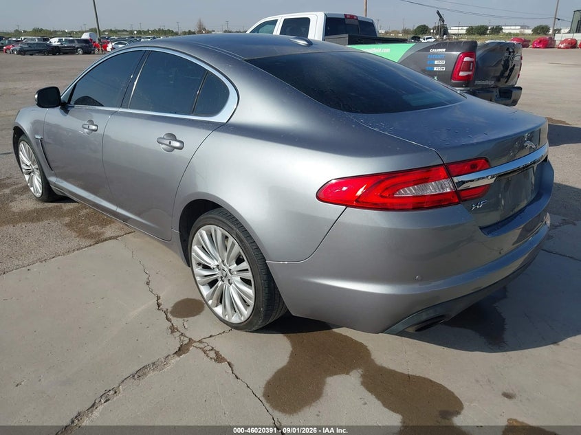 2012 JAGUAR XF auction photo 3