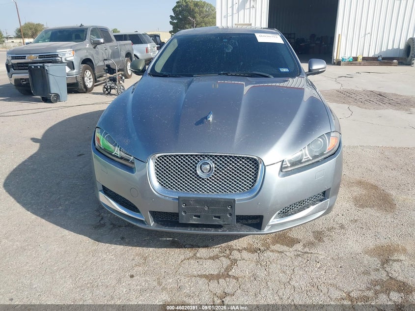 2012 JAGUAR XF auction photo 6
