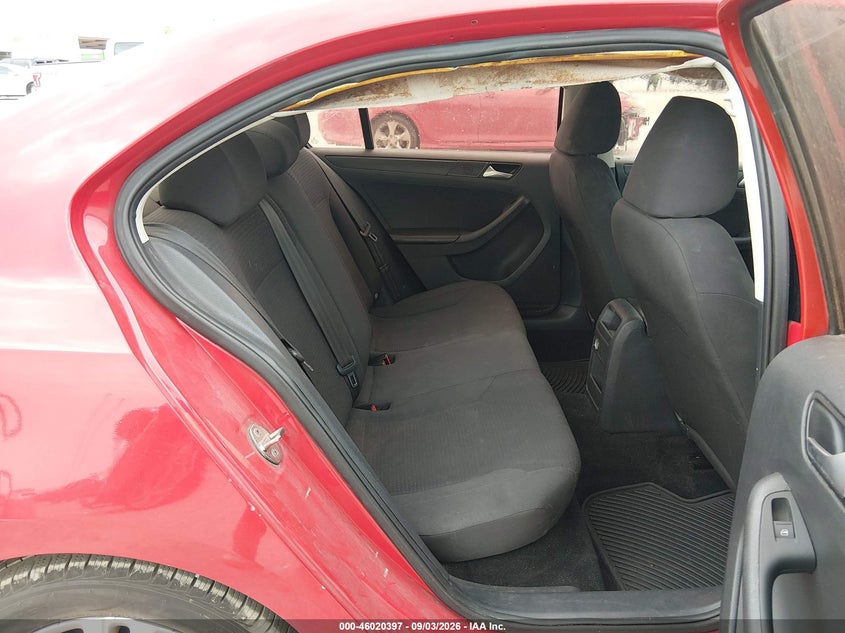 2015 VOLKSWAGEN JETTA auction photo 8