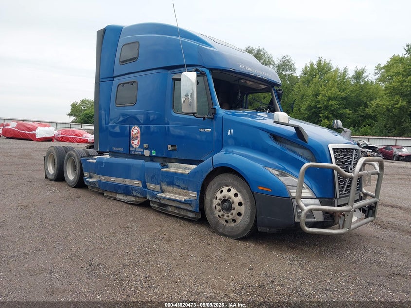 2020 VOLVO VNL