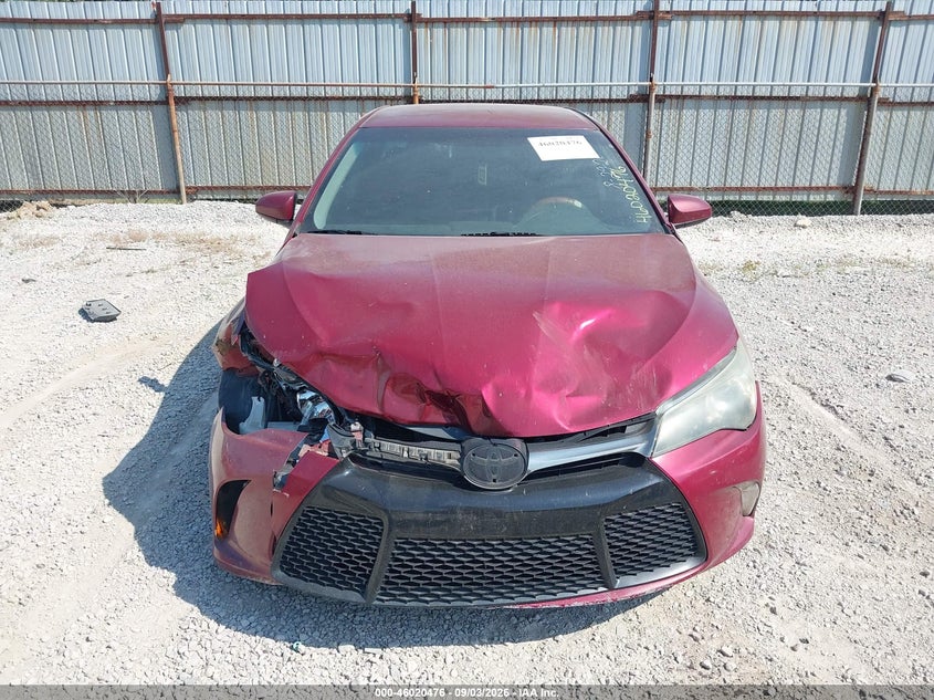 TOYOTA CAMRY - zdjęcie 12