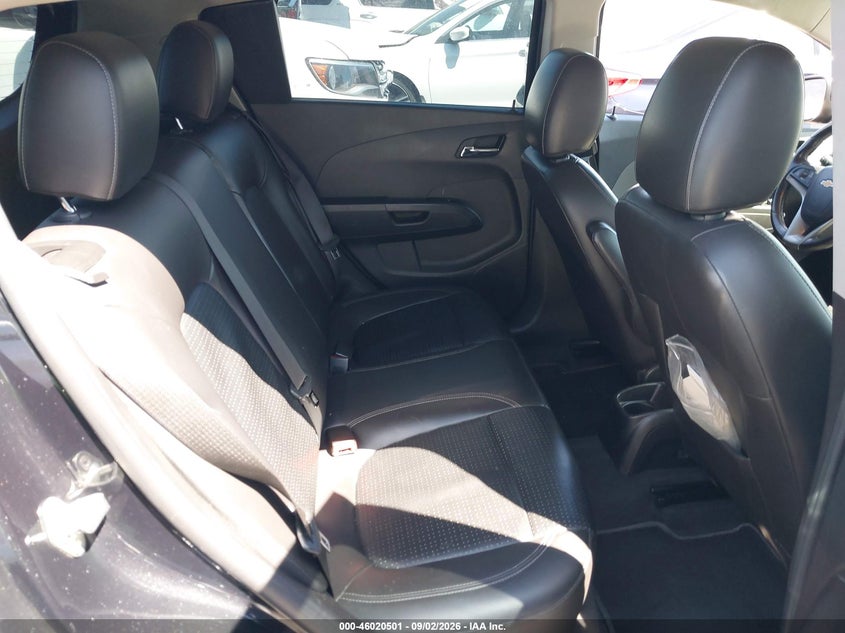 2015 CHEVROLET SONIC auction photo 8