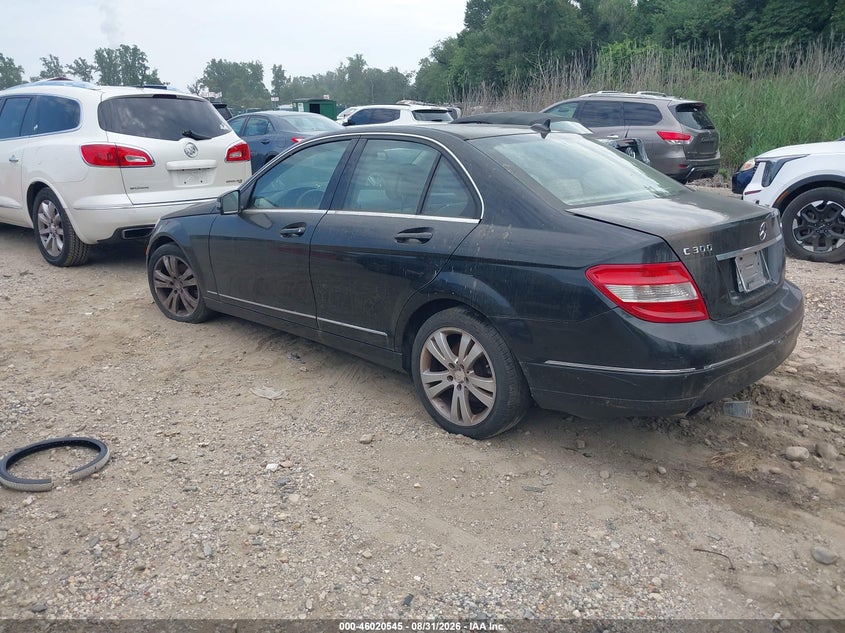 MERCEDES-BENZ C 300 2011 VIN WDDGF8BB0BR147627