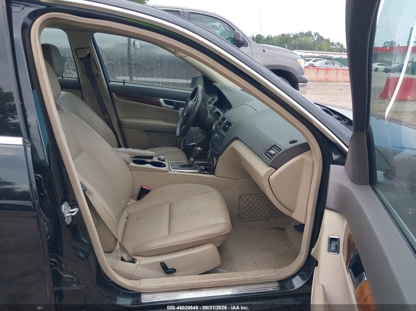 2011 MERCEDES-BENZ C 300 auction photo 5