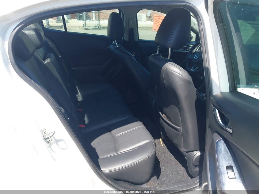 MAZDA MAZDA3 - zdjęcie 8