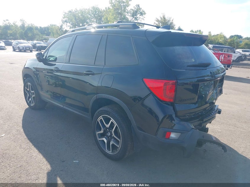 Photo 3 - HONDA PASSPORT