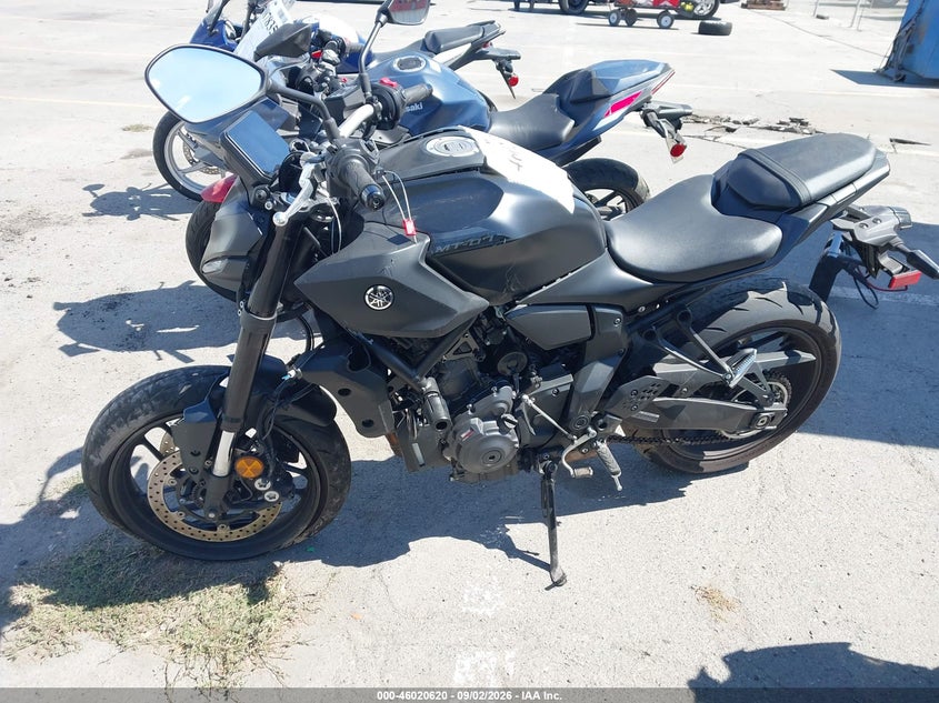 YAMAHA MTN690 2025