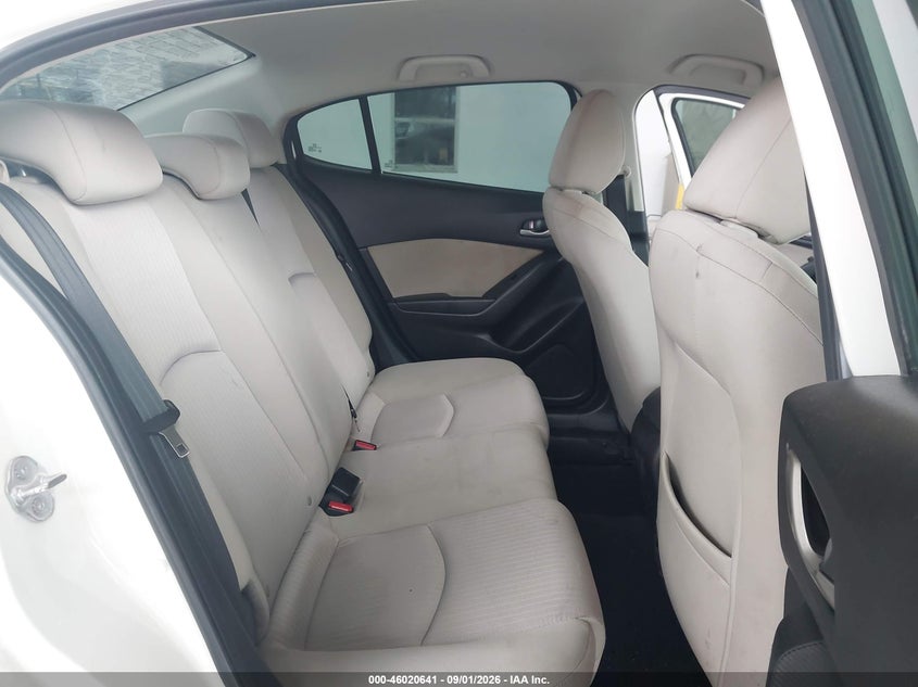 MAZDA MAZDA3 - zdjęcie 8