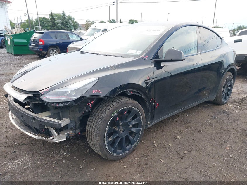 2021 Tesla Model Y, Удар спереди, IAAI, VIN 5YJYGDEE2MF060220 — фото 2