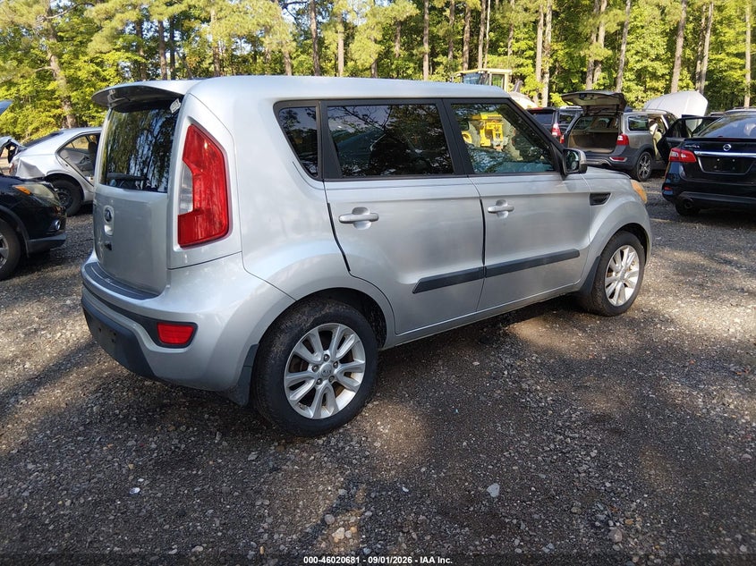 2013 KIA SOUL auction photo 4